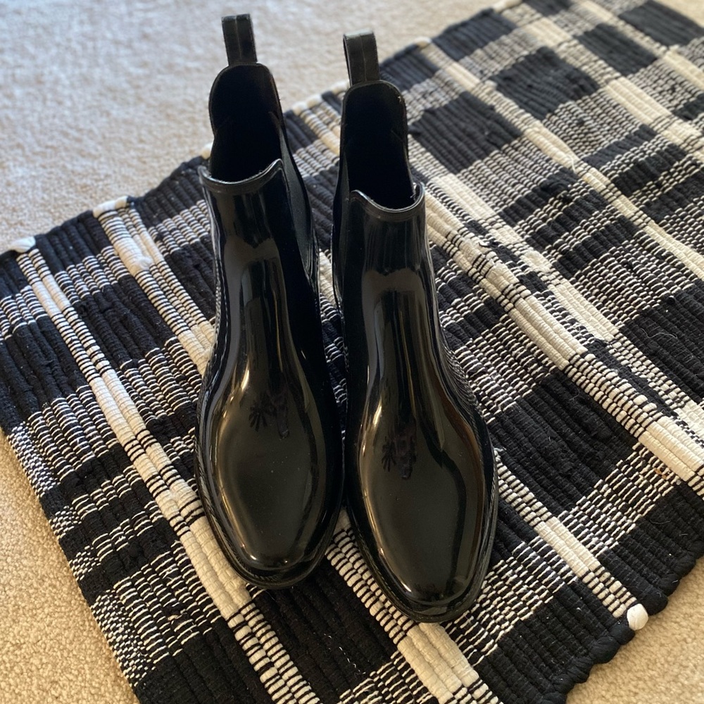 Black booties